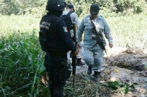 Encuentran toma clandestina de chupaductos en el sur de Veracruz.